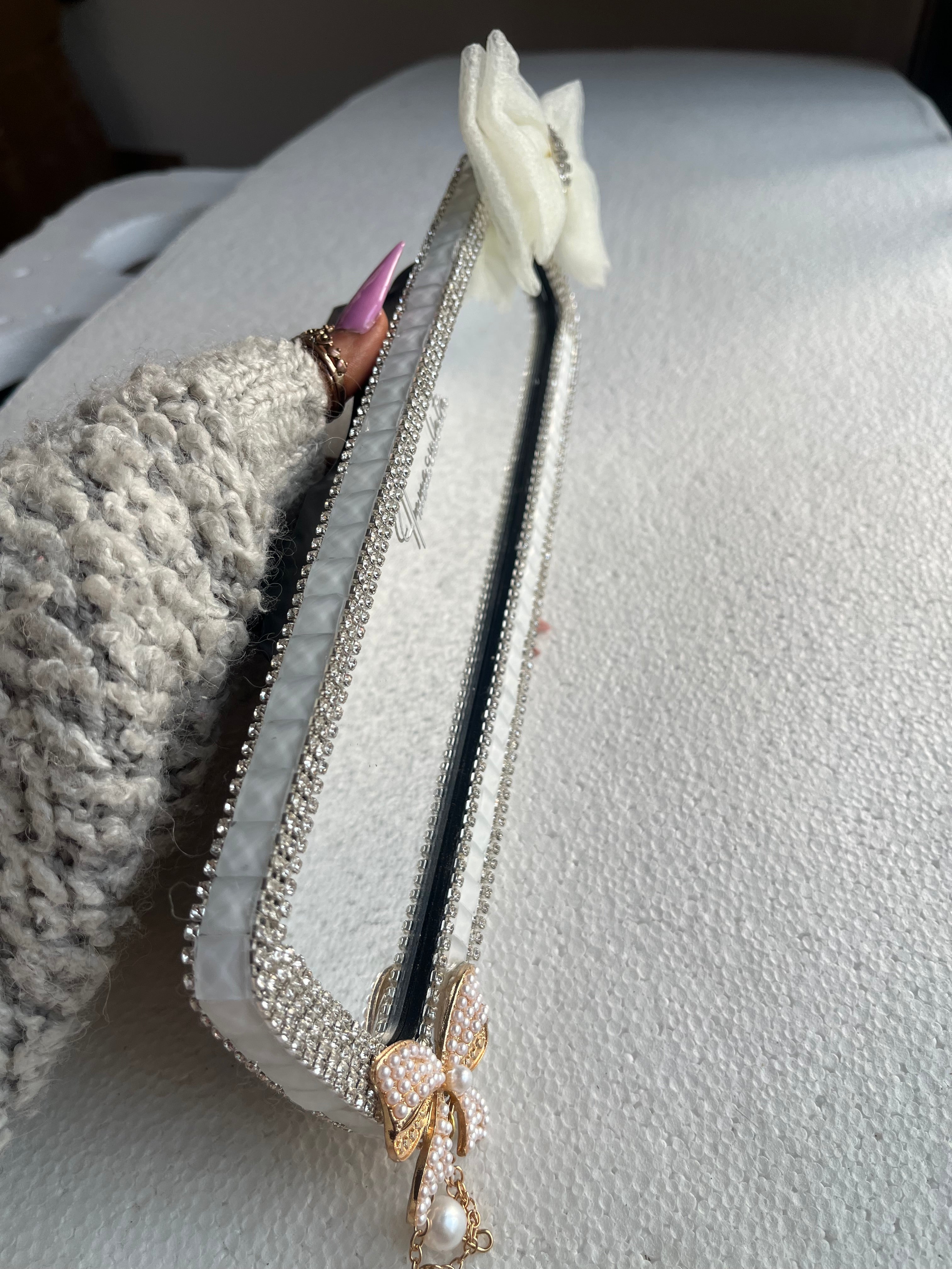 Ribbon (Snow white)Diamond encrusted car rear view mirror cover decor