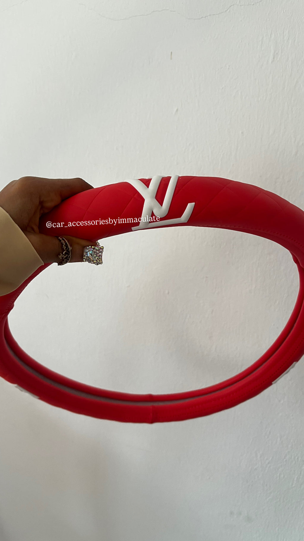 LV (Red and white) car steering wheel cover