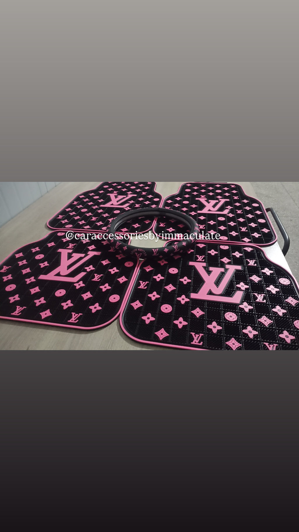 LV(black and pink) 5pcs mats plus steering wheel cover