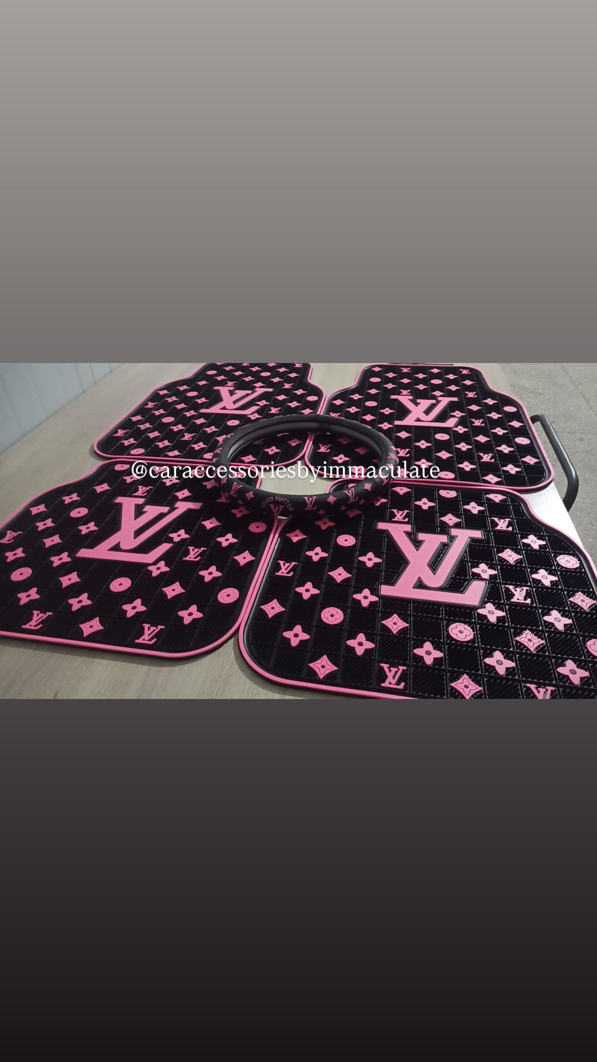 LV(black and pink) 5pcs mats plus steering wheel cover