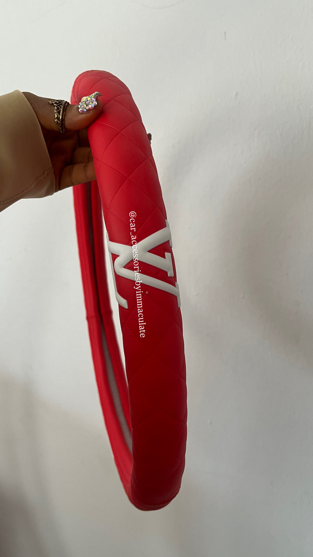 LV (Red and white) car steering wheel cover