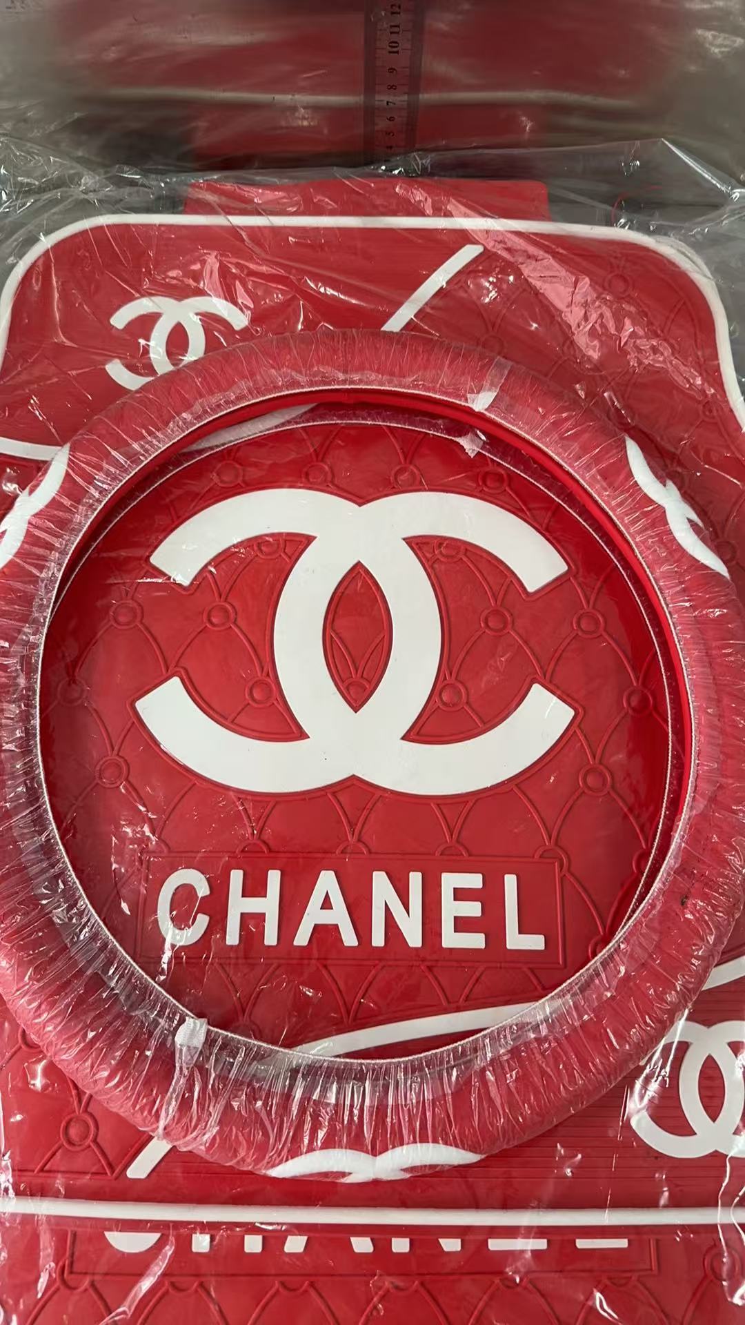 Cc (Red and White) 5pcs mats plus steering wheel