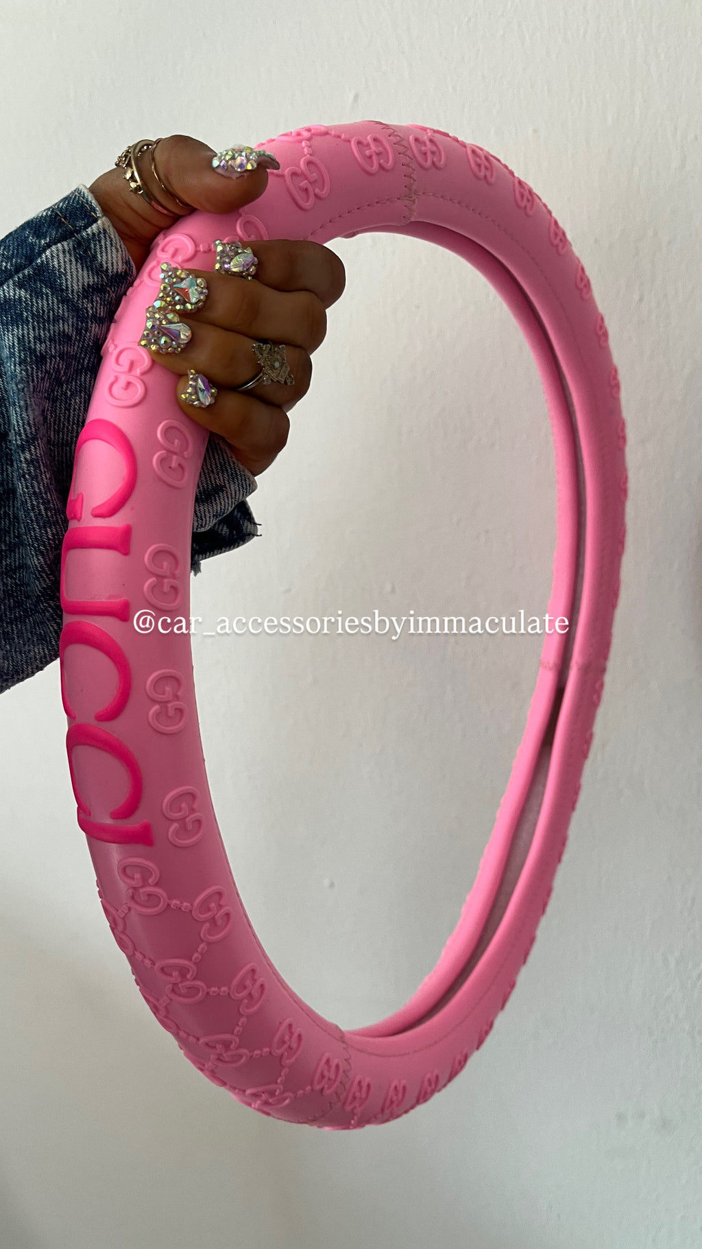 GG (pink Barbie) car steering wheel cover