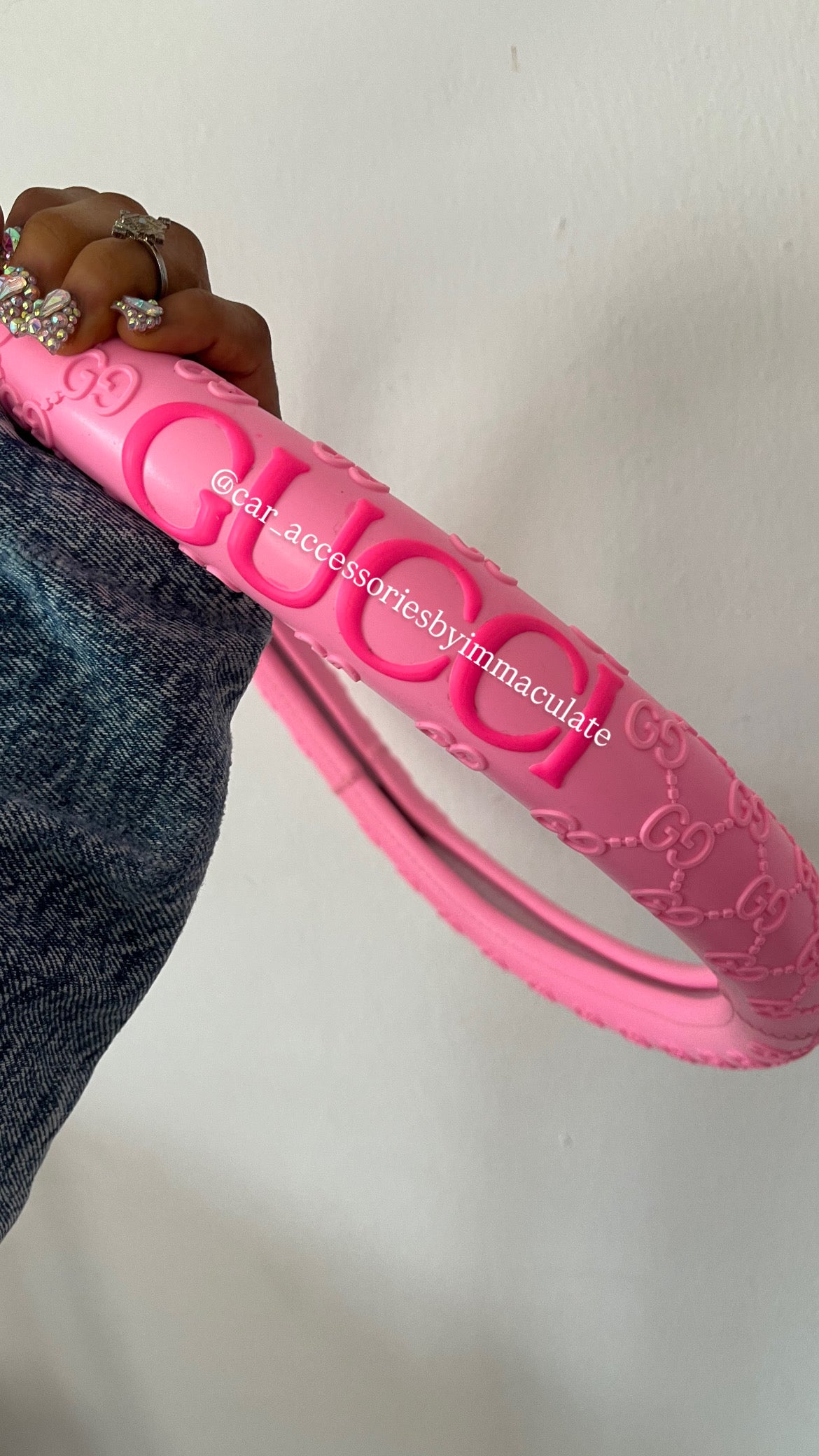 GG (pink Barbie) car steering wheel cover