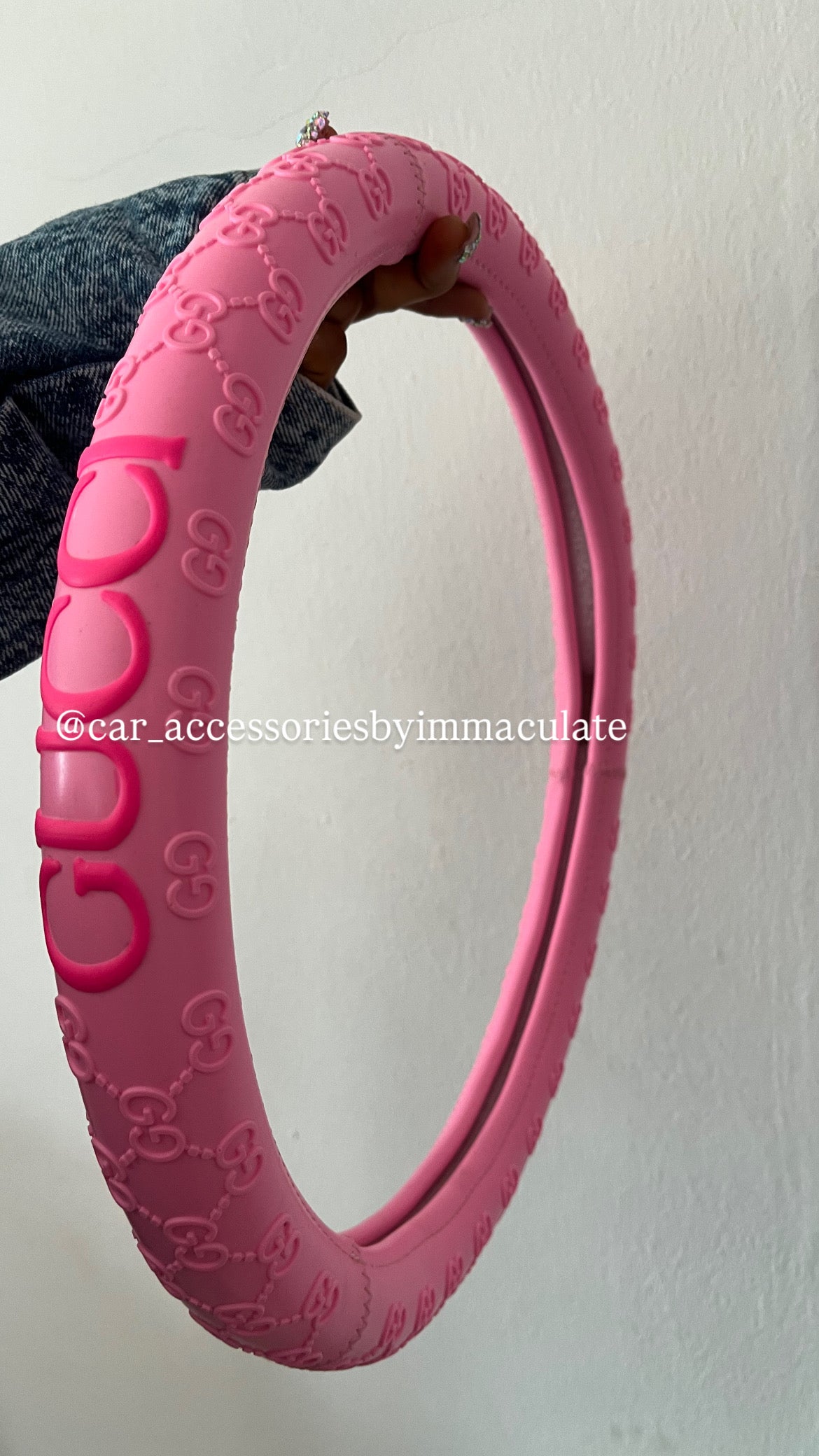 GG (pink Barbie) car steering wheel cover