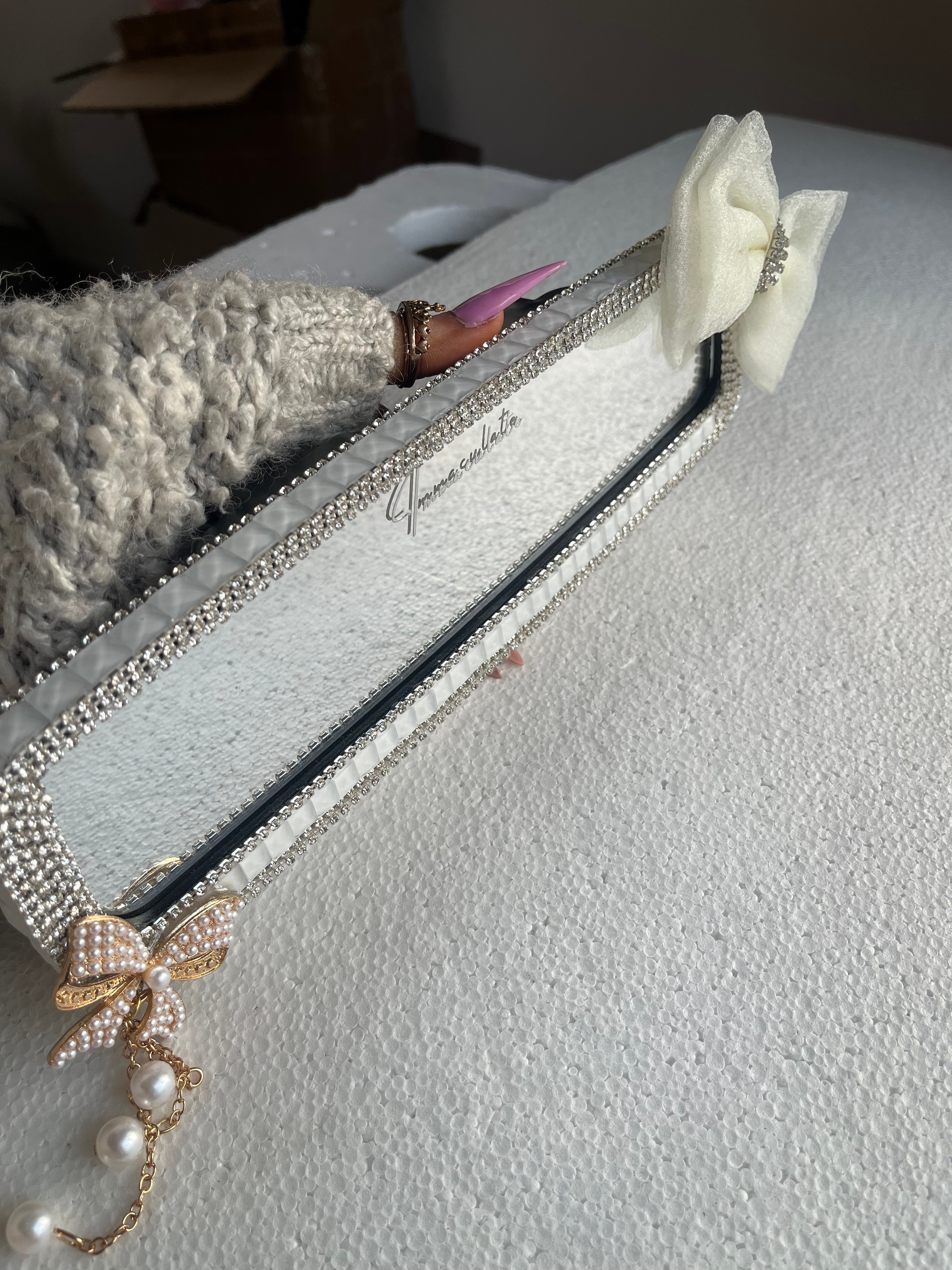 Ribbon (Snow white)Diamond encrusted car rear view mirror cover decor
