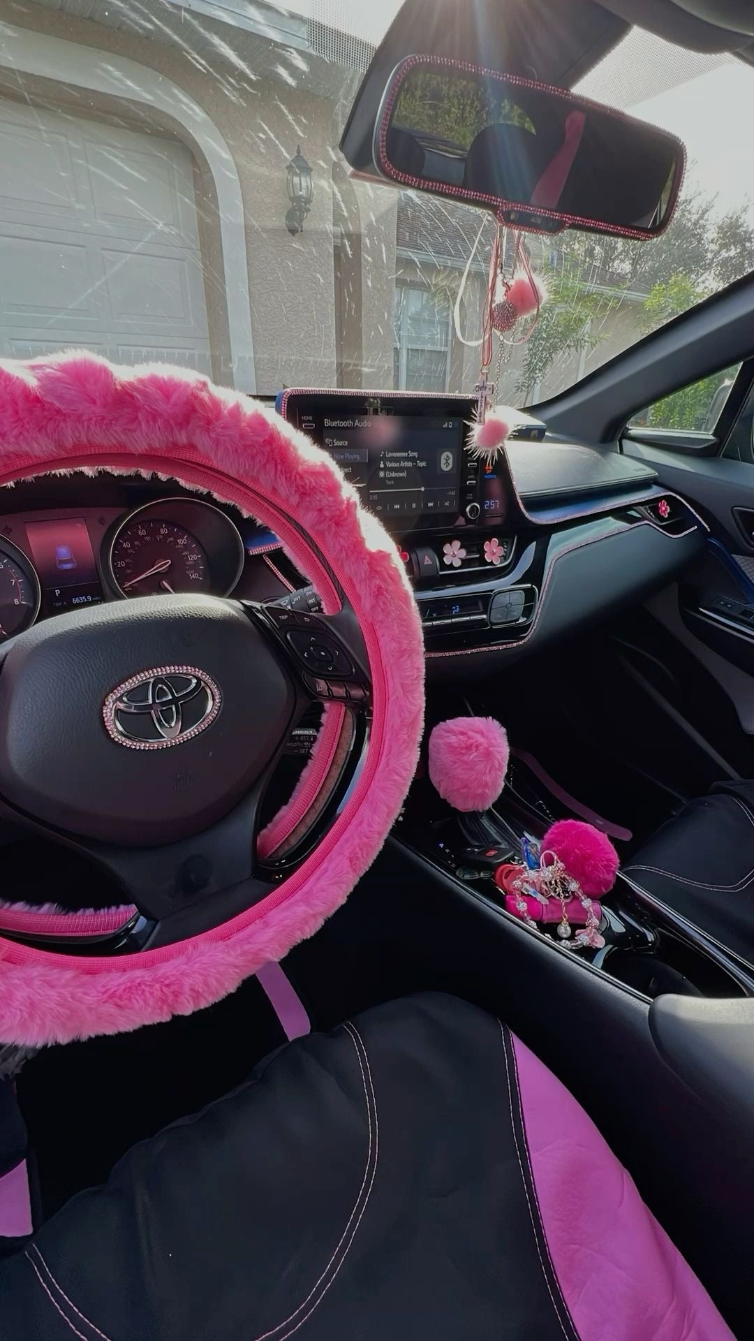 Fur (pinks) car steering wheel set