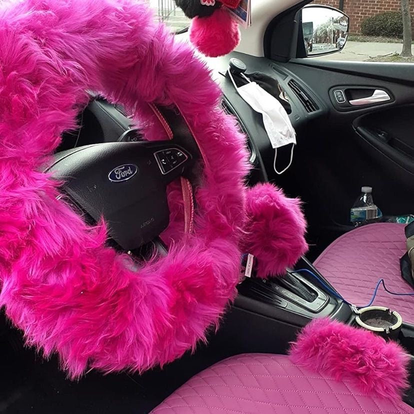 Fur (pinks) car steering wheel set