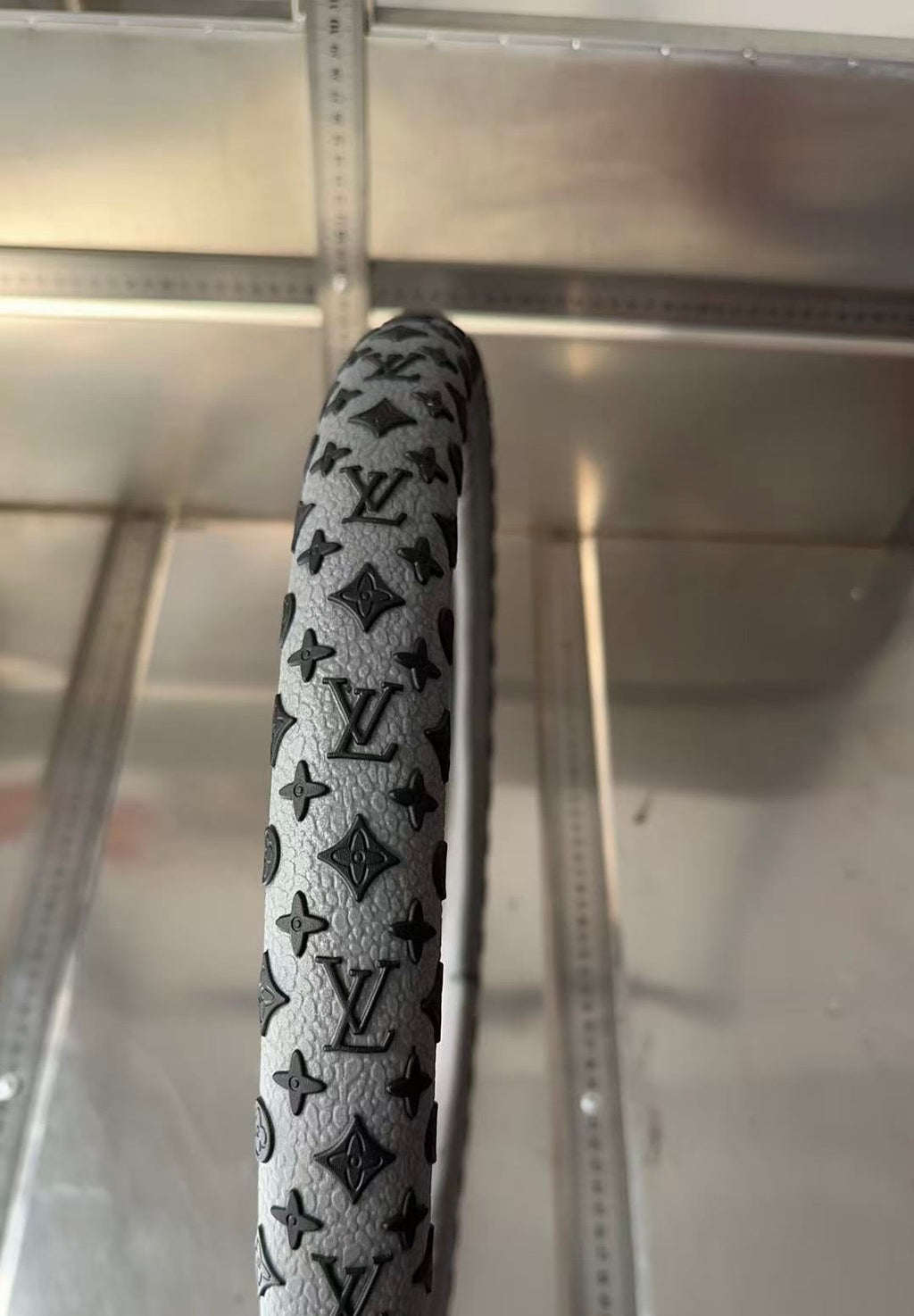 LV (Ash and black) car steering wheel cover