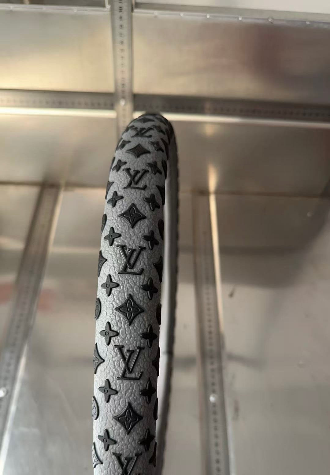 LV (Ash and black) car steering wheel cover